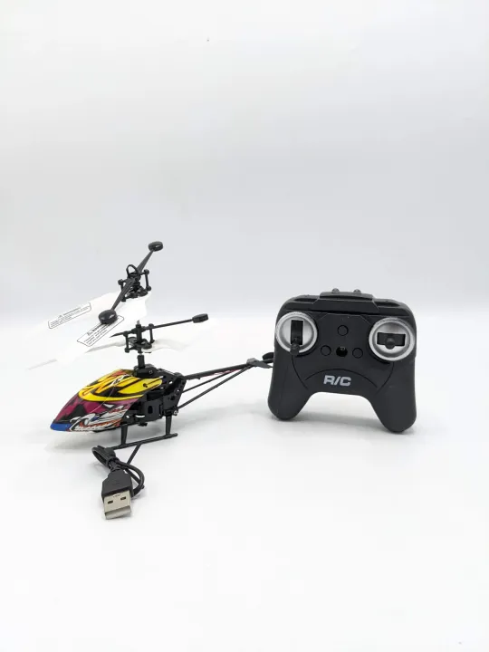Remote Control Helicopter Toy – Rechargeable 5-Channel RC Helicopter with 360° Rotation & LED Lights